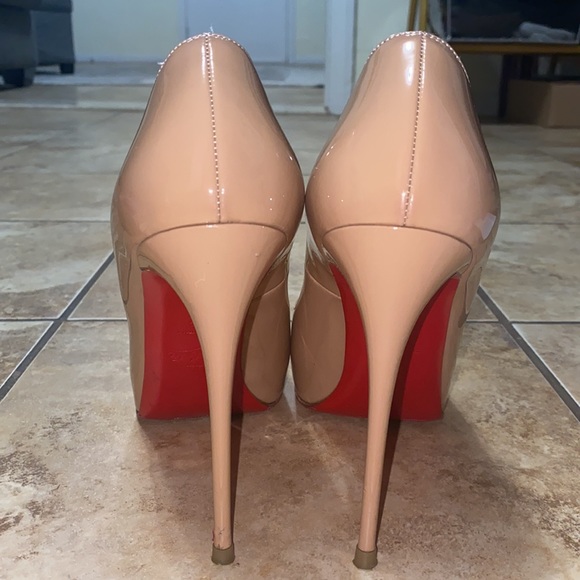 very prive 120 patent nude Christian Louboutin - Picture 9 of 11
